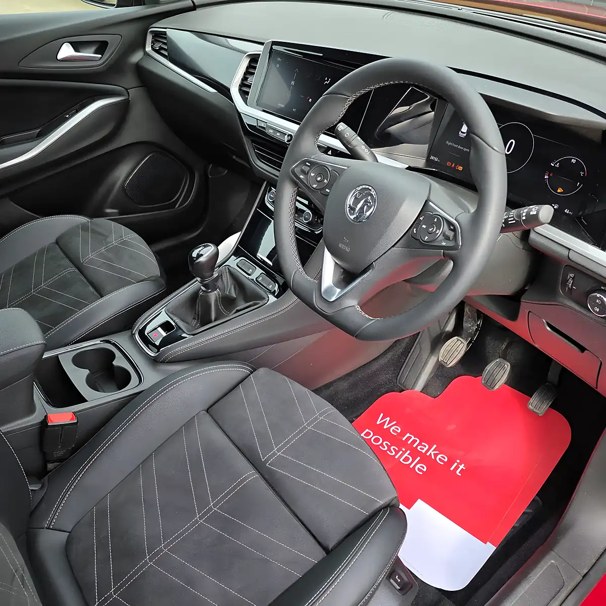 Used 2024 Vauxhall Grandland Ultimate Carmin Premium & Black - Interior and Exterior details 13