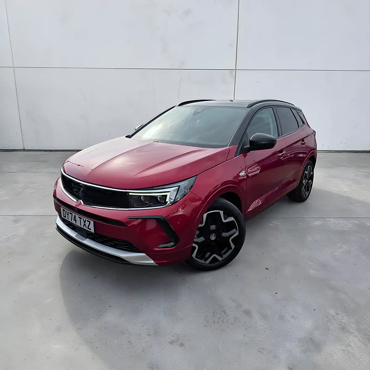 Used 2024 Vauxhall Grandland Ultimate Carmin Premium & Black - Interior and Exterior details 9