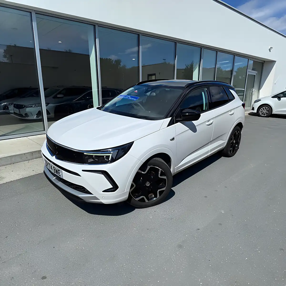 Used 2024 Vauxhall Grandland Ultimate Edition Duo Tone - Front View
