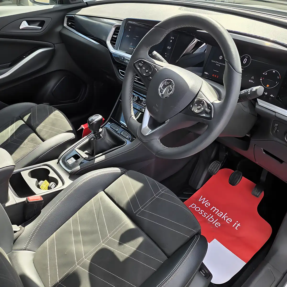 Used 2024 Vauxhall Grandland Ultimate Edition Duo Tone - Interior and Exterior details 17