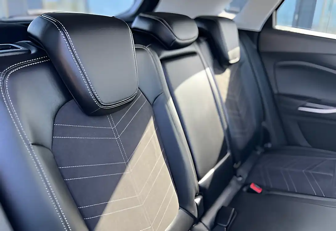 Used 2024 Vauxhall Grandland Ultimate Grey - Interior and Exterior details 20