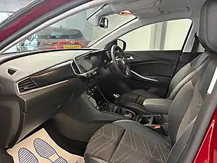 Used 2024 Vauxhall Grandland Ultimate Red - Interior and Exterior details 9