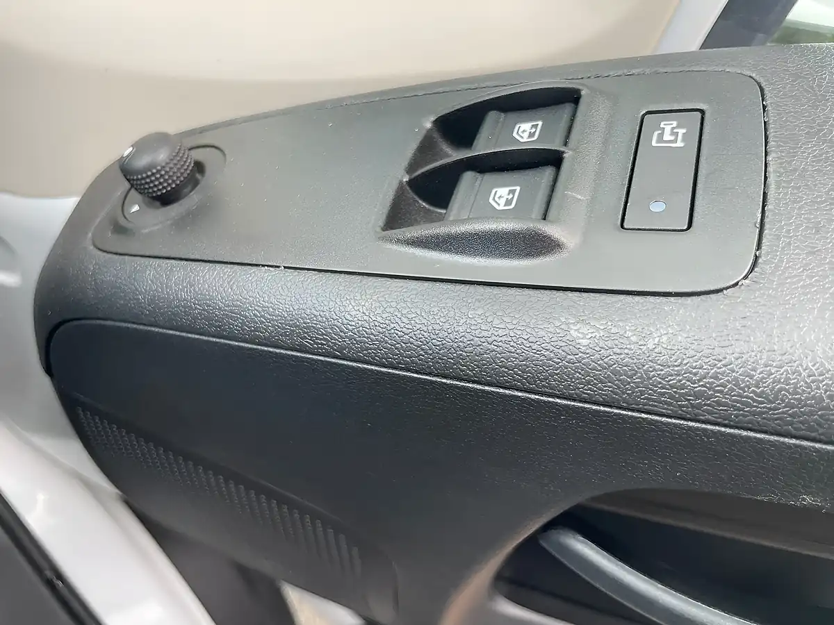 Used 2024 Vauxhall Movano Heavy Premium White - Interior and Exterior details 16