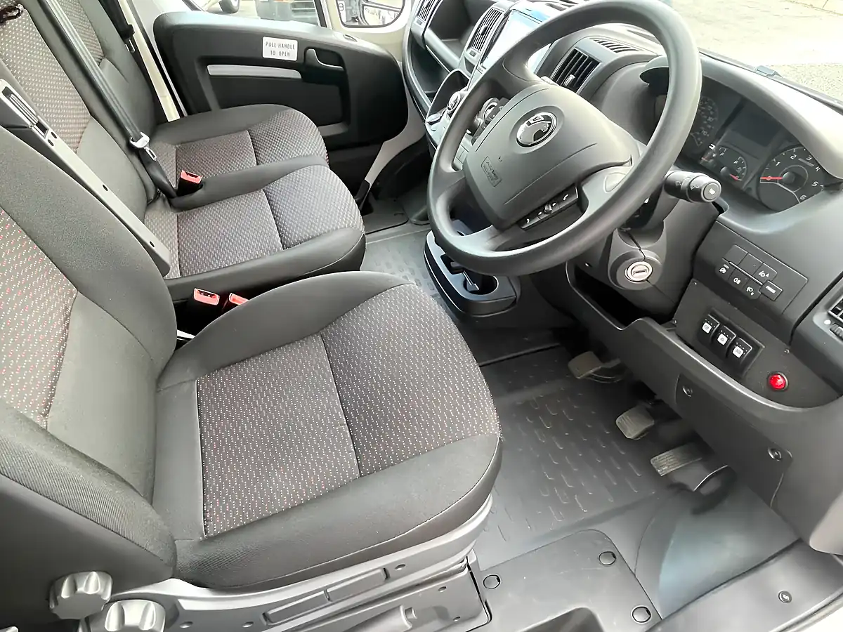 Used 2024 Vauxhall Movano Heavy Premium White - Interior and Exterior details 9