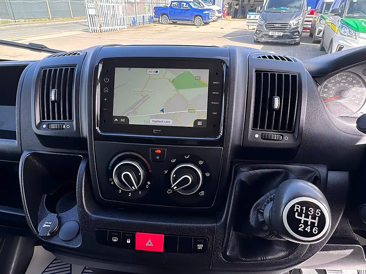 Used 2024 Vauxhall Movano Prime White - Interior and Exterior details 14