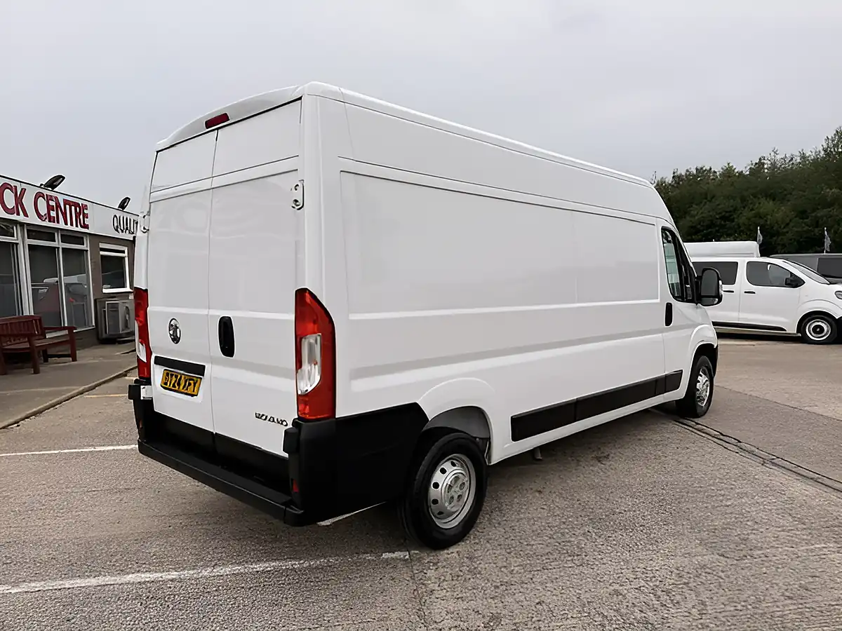 Used 2024 Vauxhall Movano Prime White - Interior and Exterior details 3