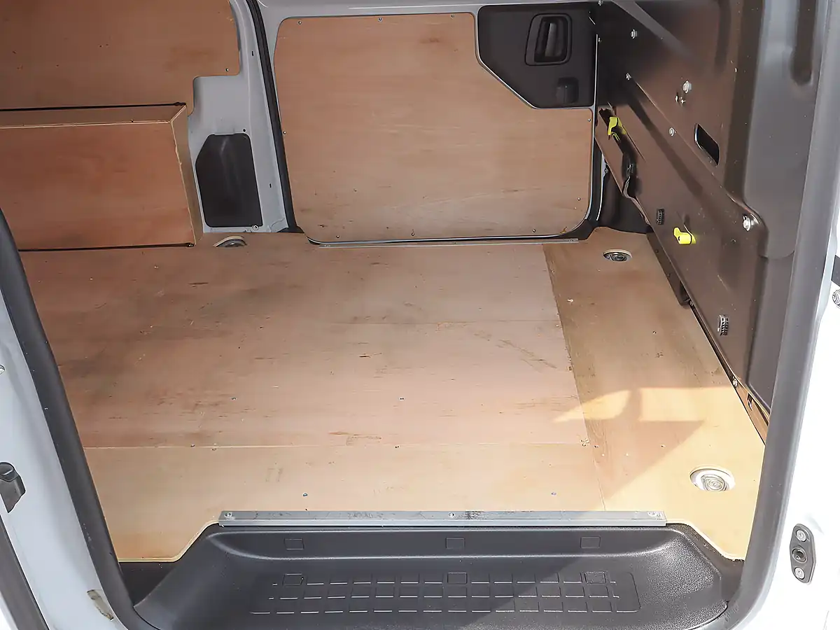 Used 2024 Vauxhall Vivaro 3100 Pro Kaolin White - Interior and Exterior details 7