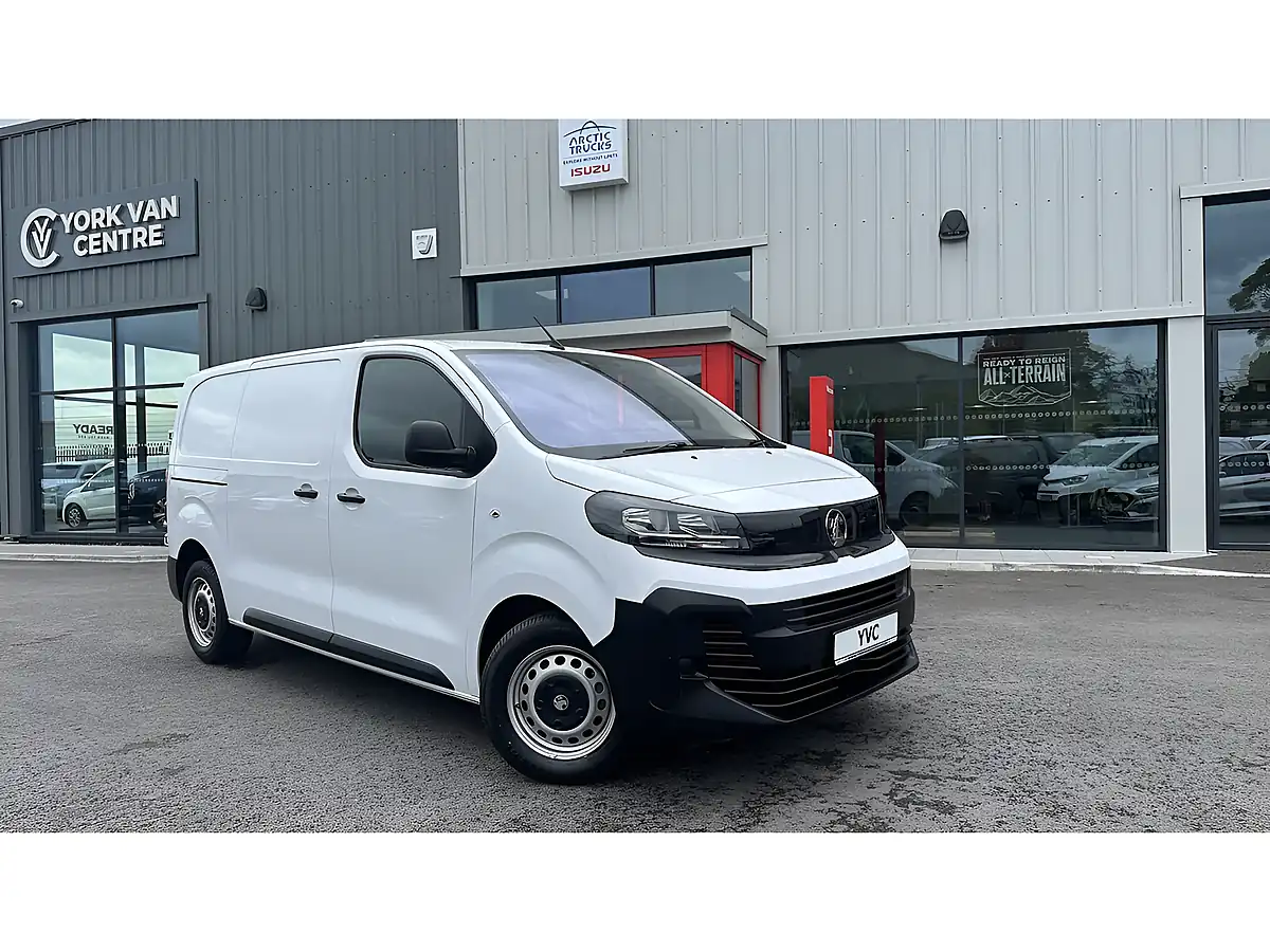Used 2024 Vauxhall Vivaro Prime Kaolin White - Front View