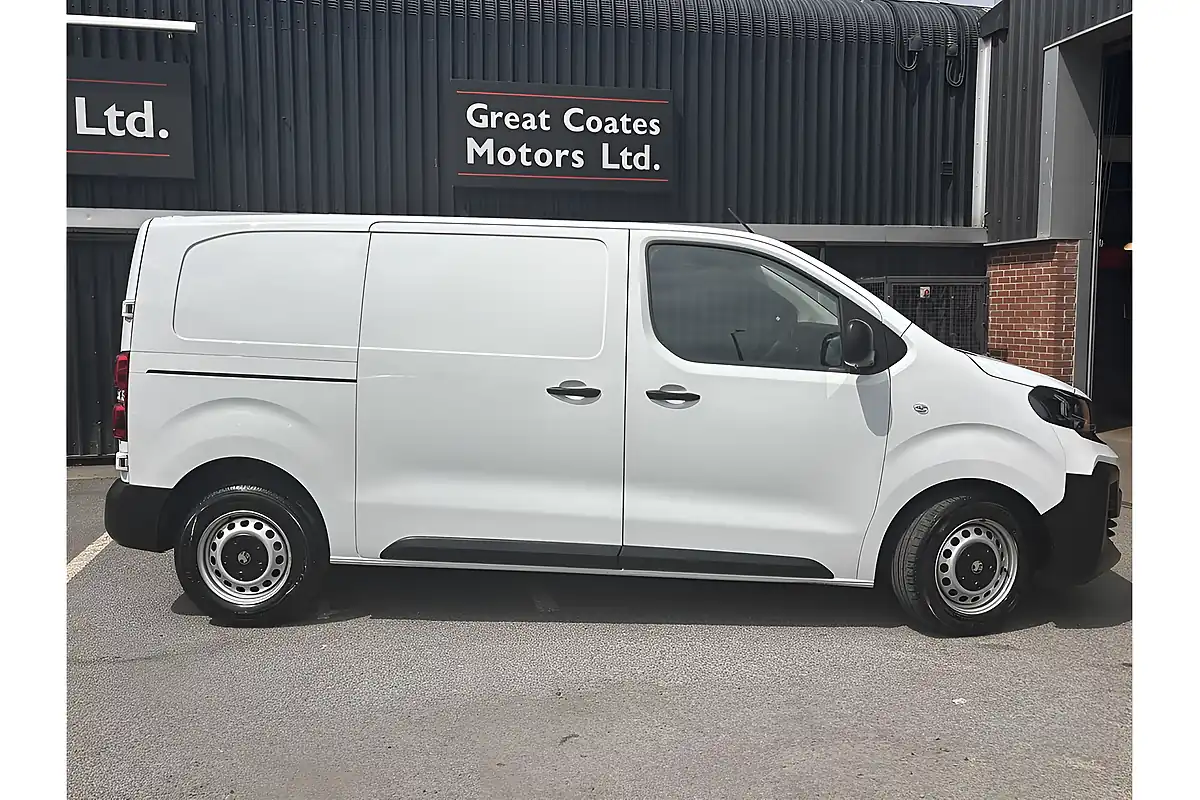 Used 2024 Vauxhall Vivaro Prime L1 H1 Kaolin White (brilliant) - Interior and Exterior details 2