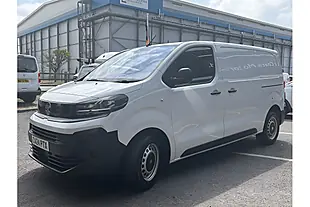 Used 2024 Vauxhall Vivaro Prime L1 H1 Kaolin White (brilliant) - Interior and Exterior details 7