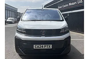 Used 2024 Vauxhall Vivaro Prime L1 H1 Kaolin White (brilliant) - Interior and Exterior details 8