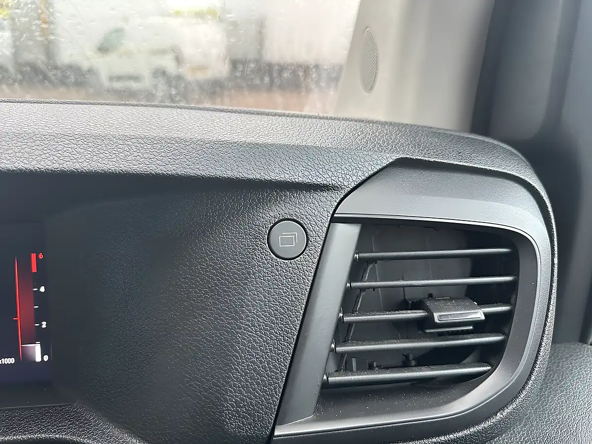 Used 2024 Vauxhall Vivaro Prime White - Interior and Exterior details 15