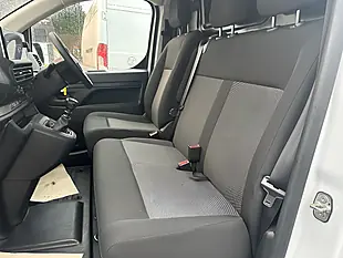 Used 2024 Vauxhall Vivaro Prime White - Interior and Exterior details 16