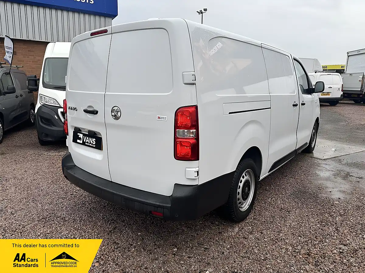 Used 2024 Vauxhall Vivaro Prime White - Interior and Exterior details 3