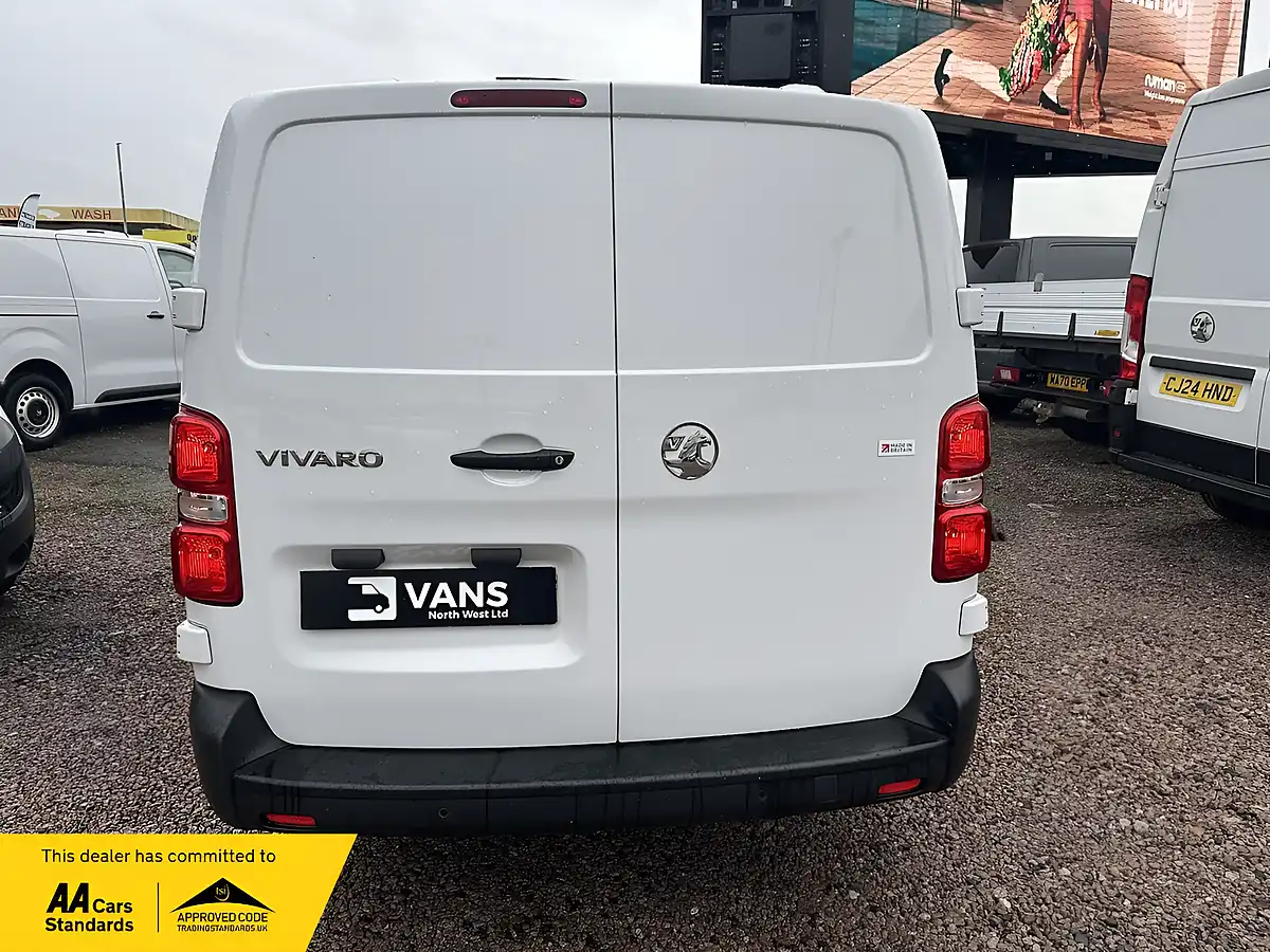 Used 2024 Vauxhall Vivaro Prime White - Interior and Exterior details 4