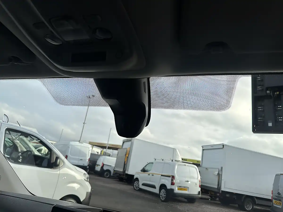 Used 2024 Vauxhall Vivaro Prime White - Interior and Exterior details 13