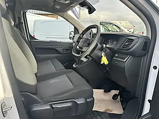 Used 2024 Vauxhall Vivaro Prime White - Interior and Exterior details 14