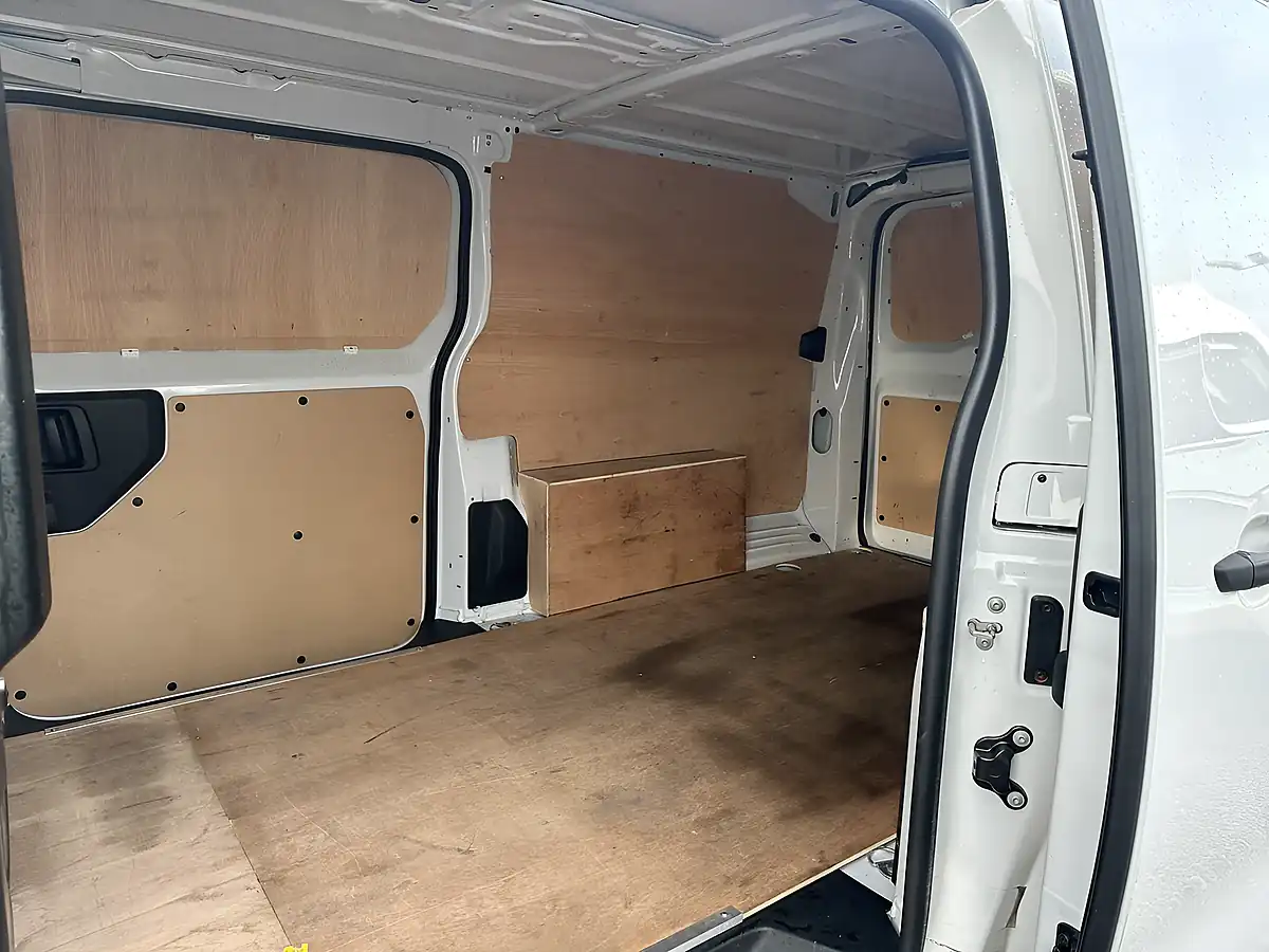 Used 2024 Vauxhall Vivaro Prime White - Interior and Exterior details 18