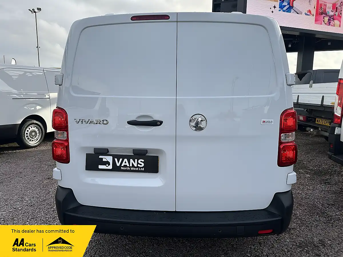 Used 2024 Vauxhall Vivaro Prime White - Interior and Exterior details 3
