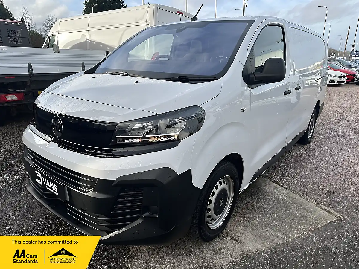 Used 2024 Vauxhall Vivaro Prime White - Interior and Exterior details 6