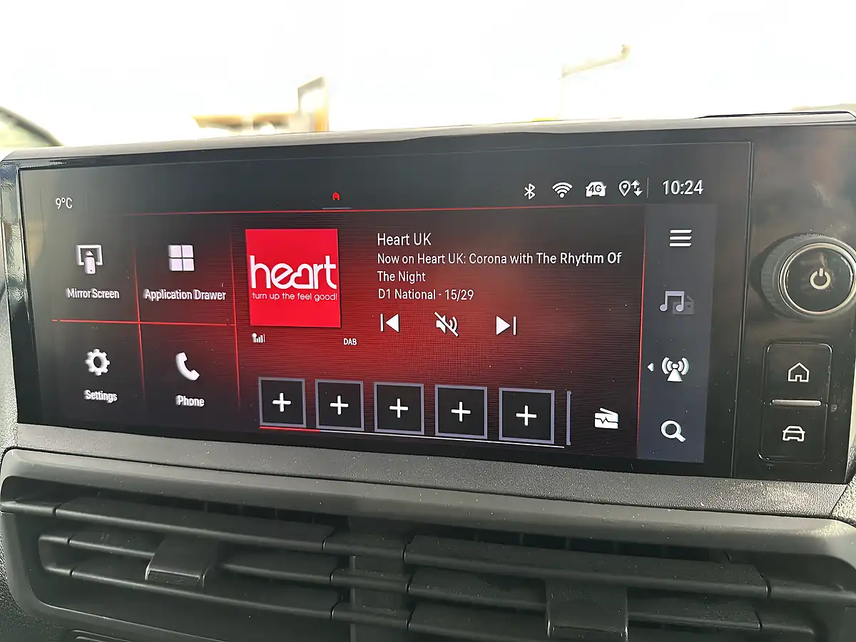 Used 2024 Vauxhall Vivaro Prime White - Interior and Exterior details 9