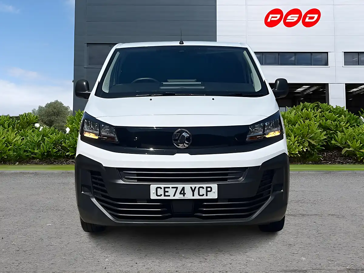 Used 2024 Vauxhall Vivaro Prime Xl Kaolin White - Interior and Exterior details 3