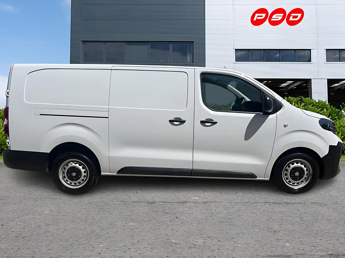 Used 2024 Vauxhall Vivaro Prime Xl Kaolin White - Interior and Exterior details 9