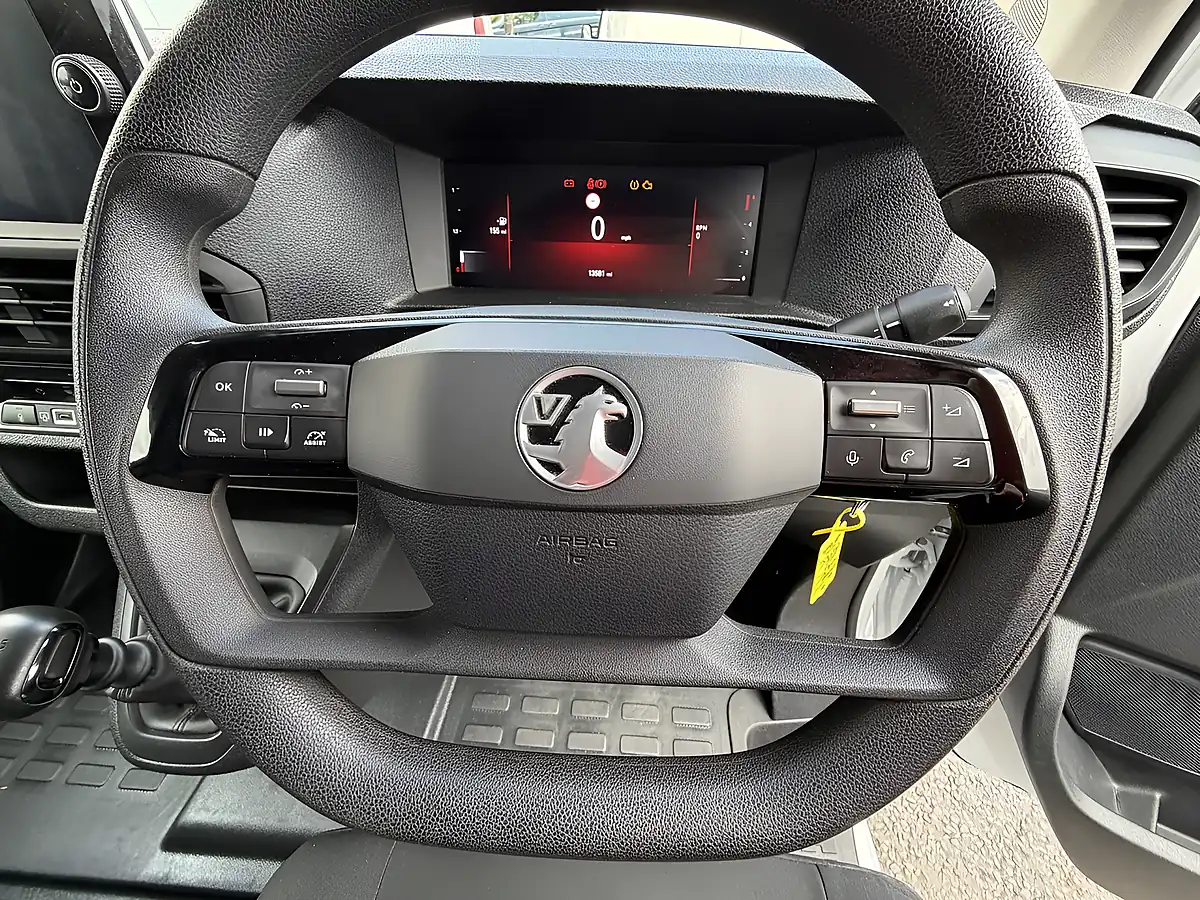 Used 2024 Vauxhall Vivaro Prime Xl Panel Van White - Interior and Exterior details 14