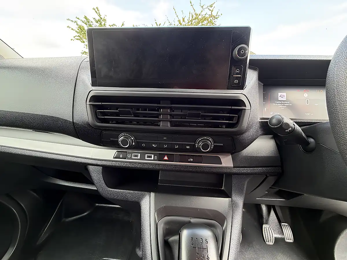 Used 2024 Vauxhall Vivaro Prime Xl Panel Van White - Interior and Exterior details 16