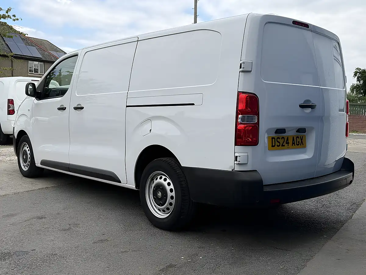 Used 2024 Vauxhall Vivaro Prime Xl Panel Van White - Interior and Exterior details 7
