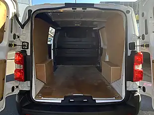 Used 2024 Vauxhall Vivaro Prime Xl White - Interior and Exterior details 11