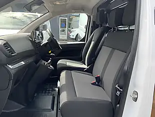 Used 2024 Vauxhall Vivaro Prime Xl White - Interior and Exterior details 15