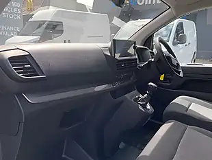 Used 2024 Vauxhall Vivaro Prime Xl White - Interior and Exterior details 16
