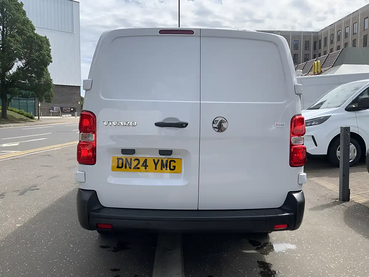 Used 2024 Vauxhall Vivaro Prime Xl White - Interior and Exterior details 5