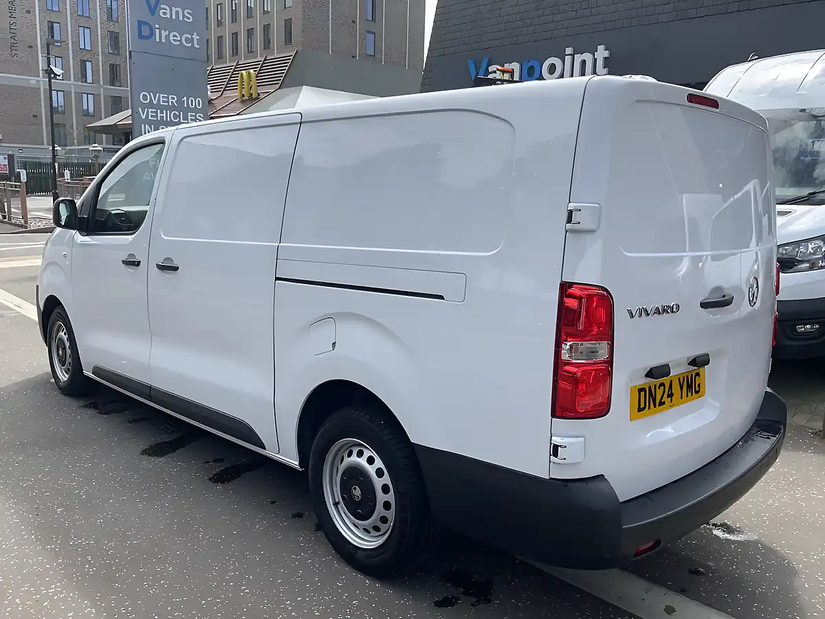 Used 2024 Vauxhall Vivaro Prime Xl White - Interior and Exterior details 6
