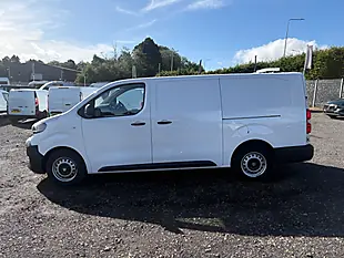 Used 2024 Vauxhall Vivaro Prime Xl White - Interior and Exterior details 4