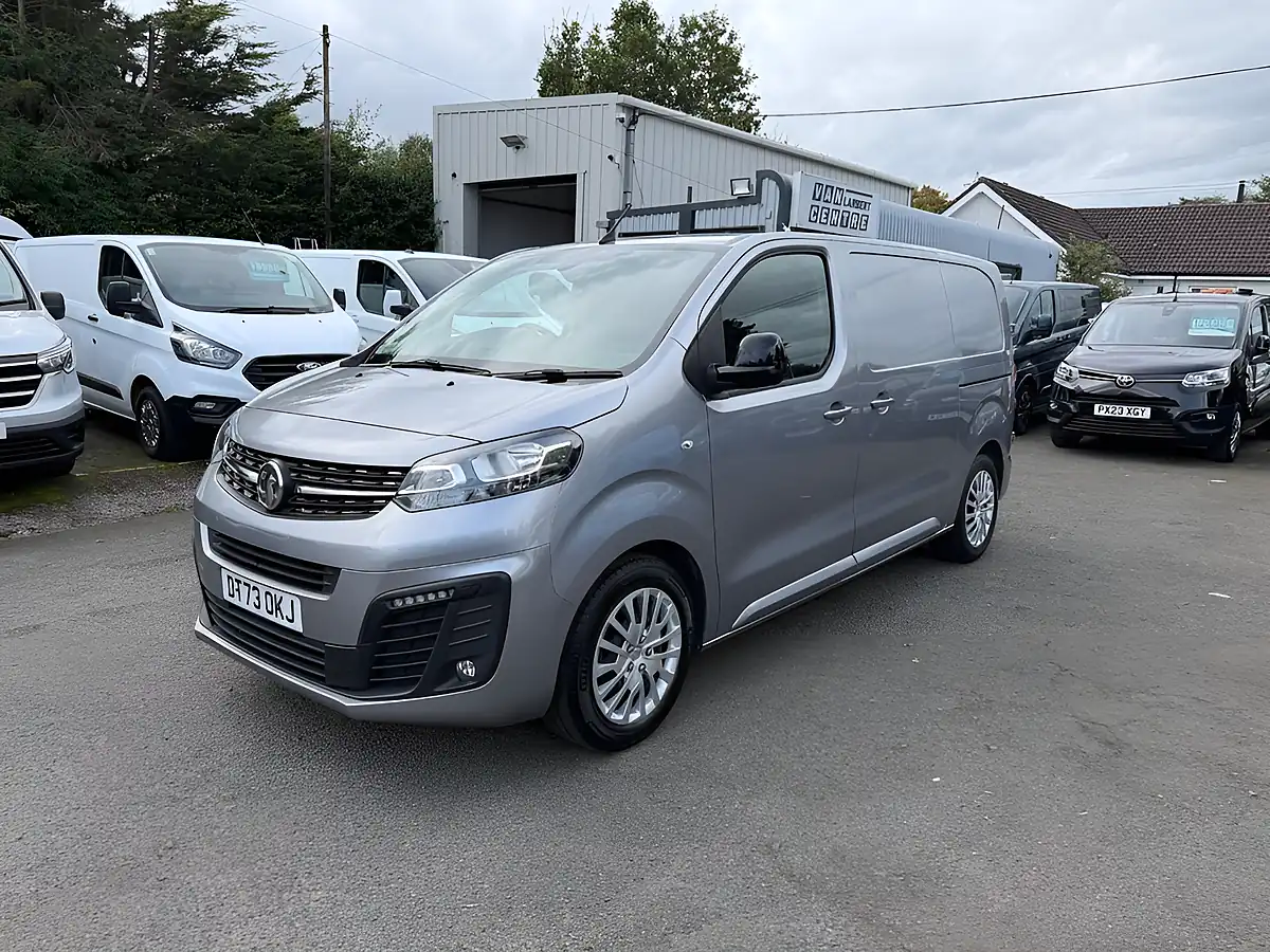 Used 2024 Vauxhall Vivaro Pro Grey - Interior and Exterior details 9