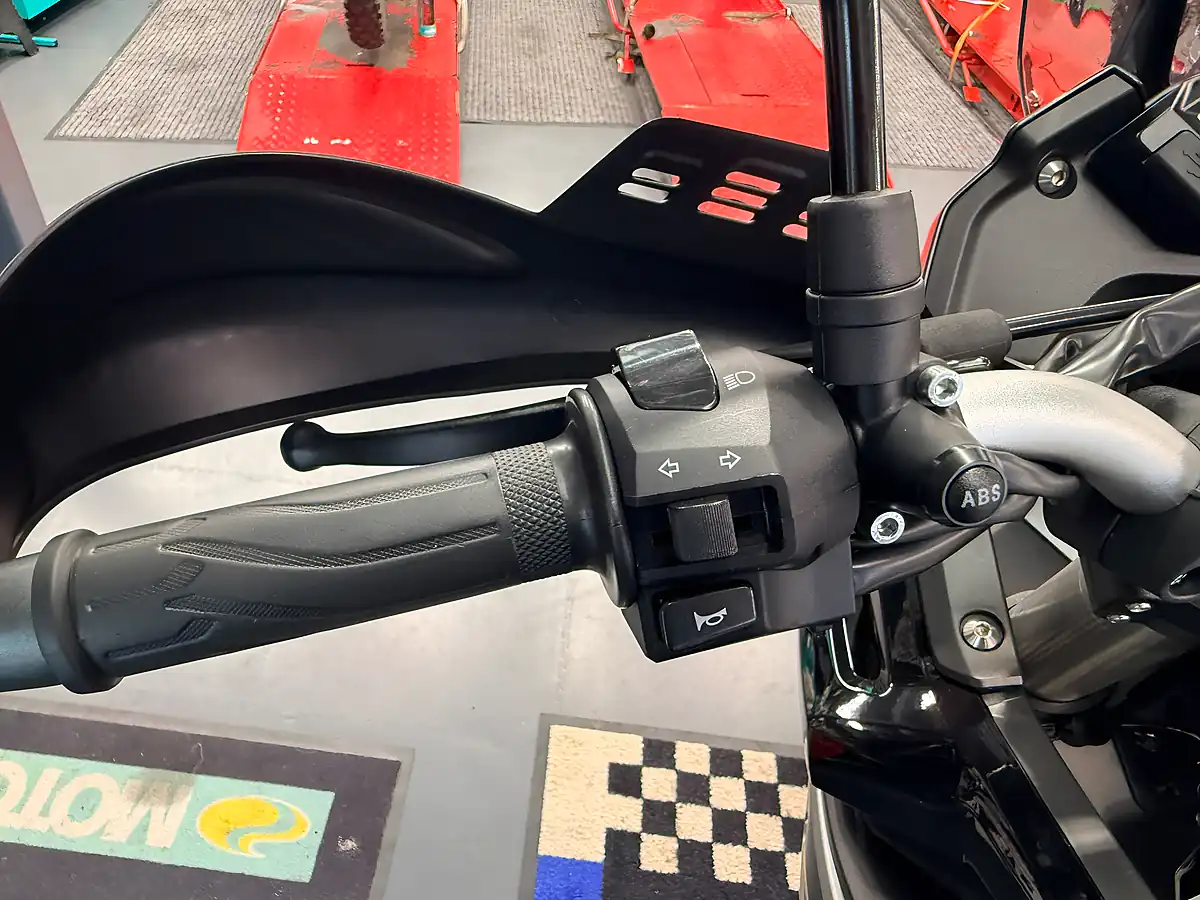 Used 2024 Voge 300 Rally - Interior and Exterior details 17