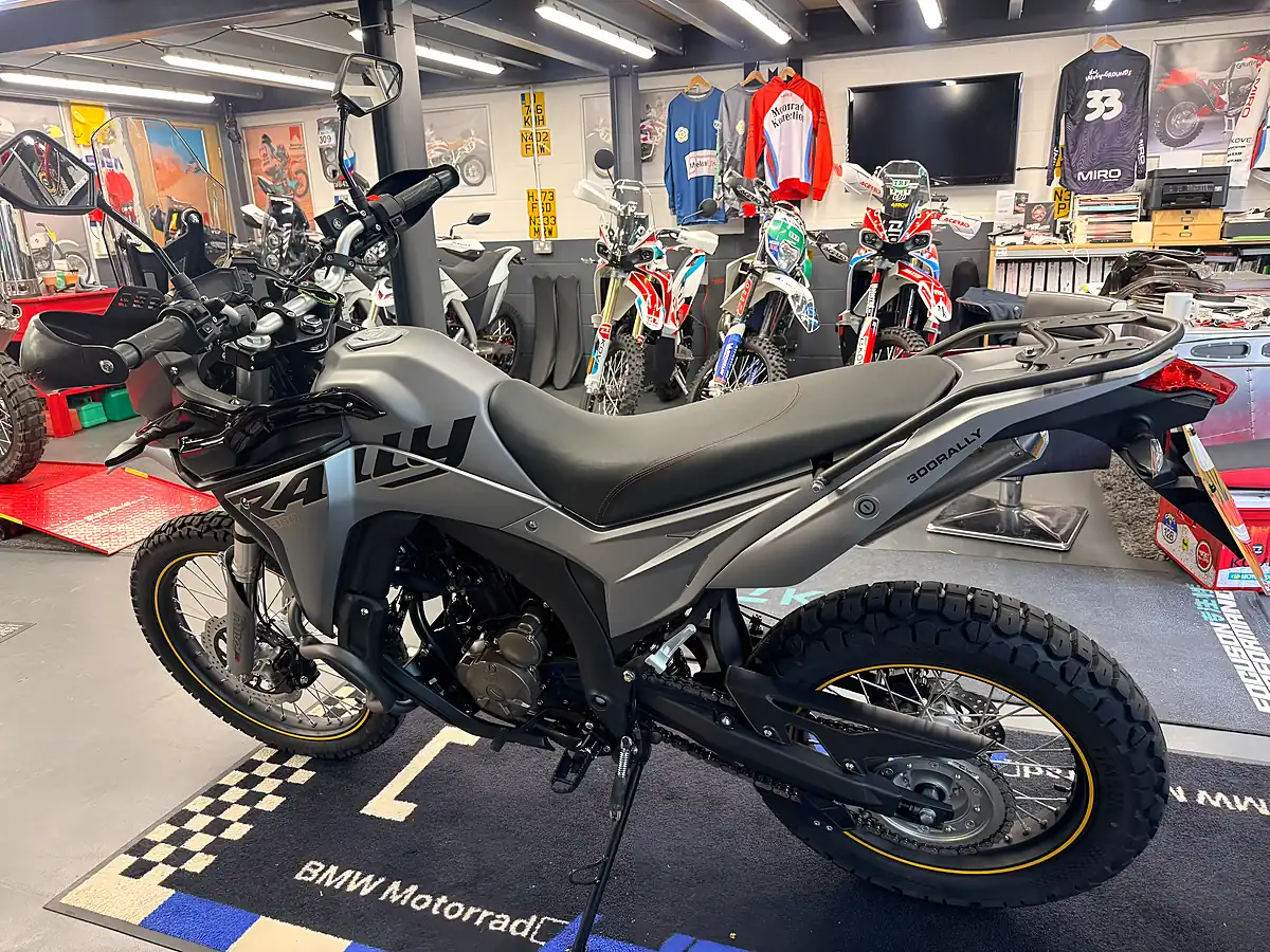 Used 2024 Voge 300 Rally - Interior and Exterior details 19