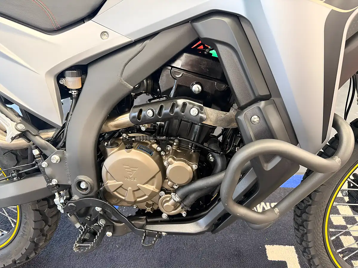 Used 2024 Voge 300 Rally - Interior and Exterior details 6