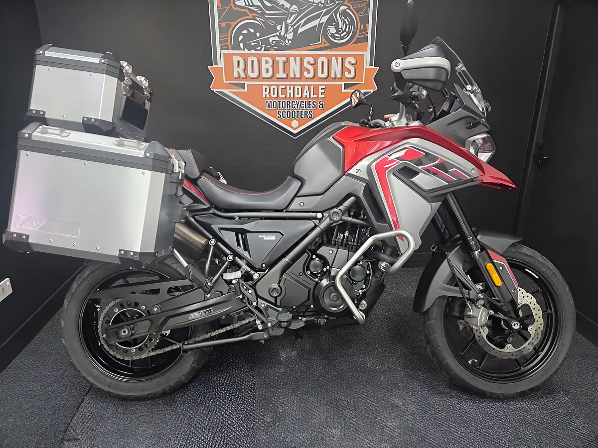 Used 2024 Voge 650 DS Red - Interior and Exterior details 6