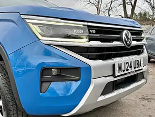 Used 2024 Volkswagen Amarok Aventura Bright Blue - Interior and Exterior details 10