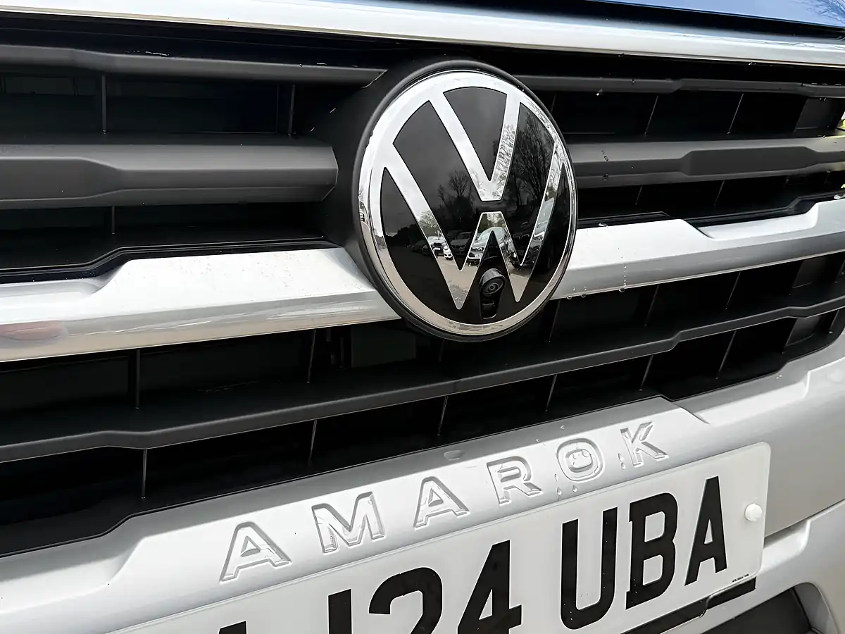 Used 2024 Volkswagen Amarok Aventura Bright Blue - Interior and Exterior details 13