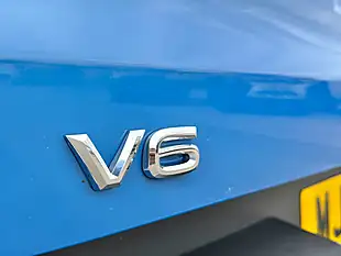 Used 2024 Volkswagen Amarok Aventura Bright Blue - Interior and Exterior details 18