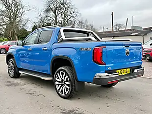 Used 2024 Volkswagen Amarok Aventura Bright Blue - Interior and Exterior details 7