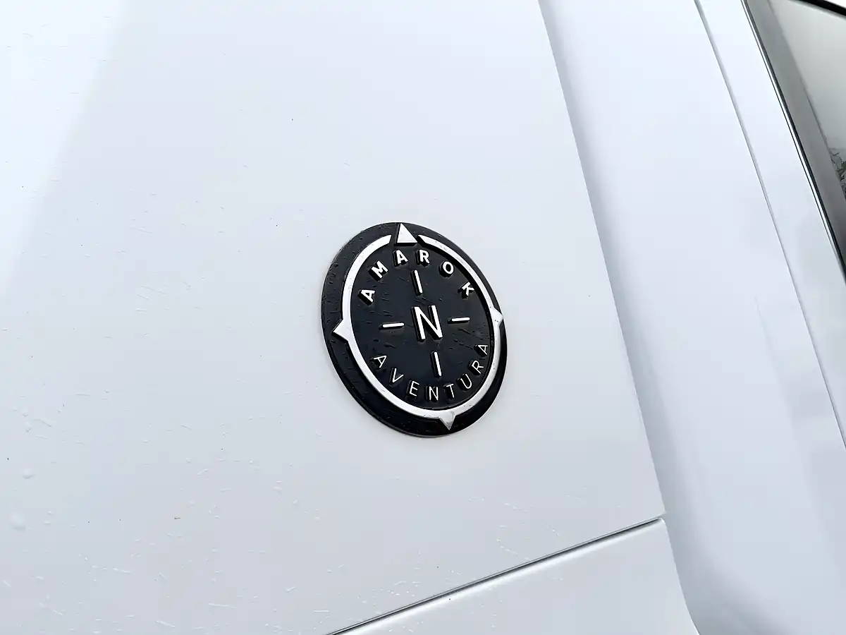 Used 2024 Volkswagen Amarok Aventura Clear White - Interior and Exterior details 17