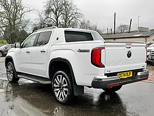 Used 2024 Volkswagen Amarok Aventura Clear White - Interior and Exterior details 7
