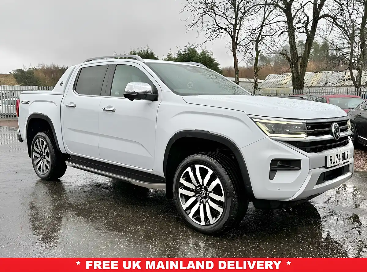 Used 2024 Volkswagen Amarok Aventura Clear White - Front View