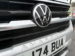 Used 2024 Volkswagen Amarok Aventura Clear White - Interior and Exterior details 12