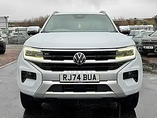 Used 2024 Volkswagen Amarok Aventura Clear White - Interior and Exterior details 2